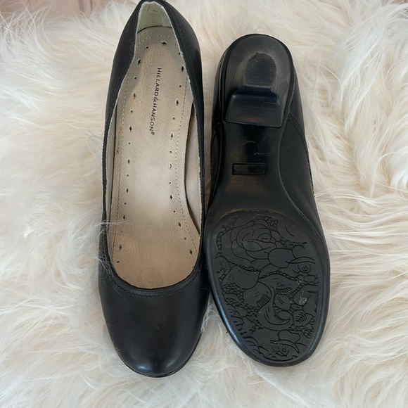 Black leather pumps 9 1/2 - Picture 4 of 5